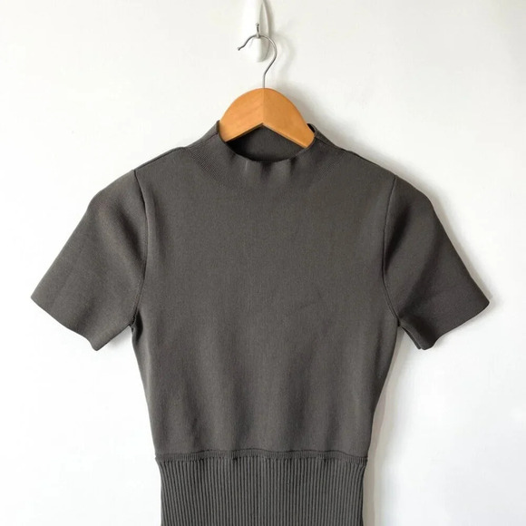 Aritzia Babaton High Neck Knit Short Sleeve Dress Olive Green Size Medium - Picture 2 of 5